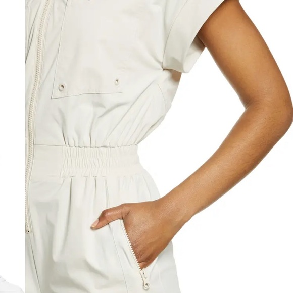 Blank NYC Light Pink Mastermind Utility Roll Hem Button Down Romper NWT Size L - Picture 5 of 16